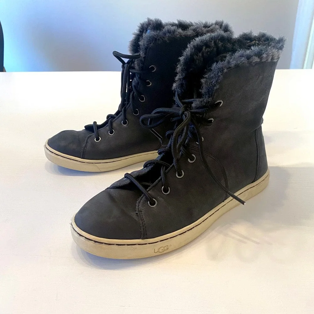 Ugg‎ Croft Luxe Quilt Boots Women's Black Leather Shearling Lace Up Ankle Size 6